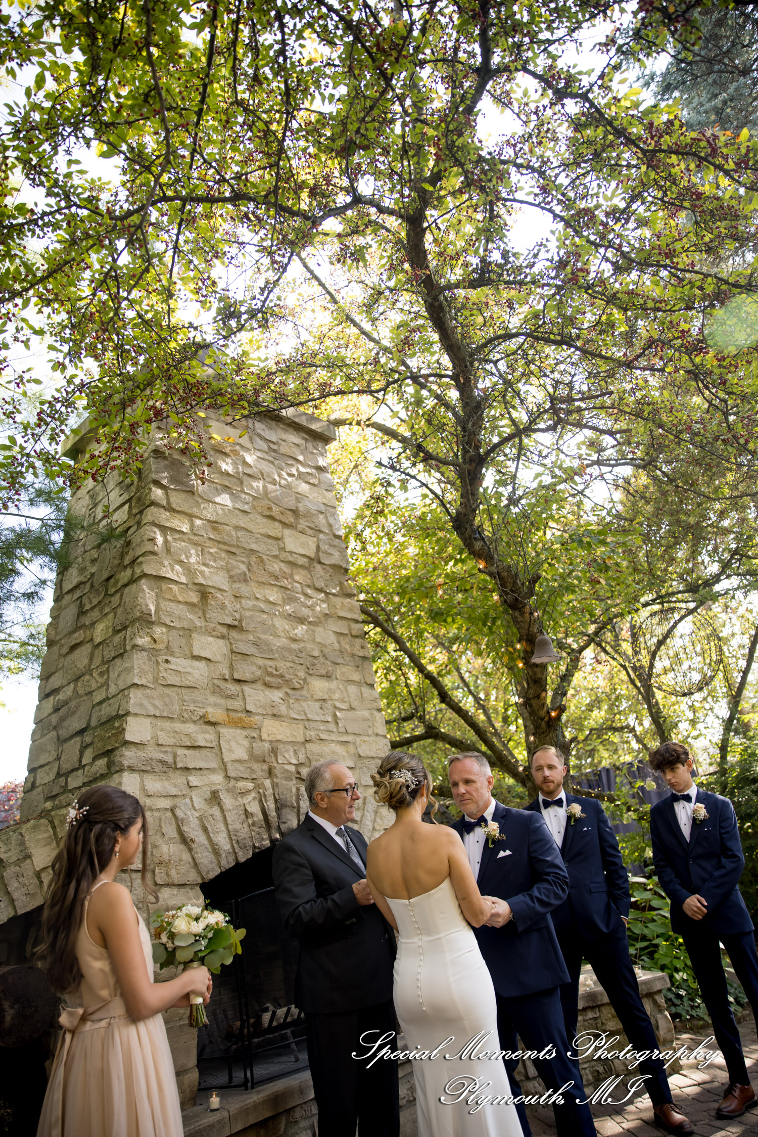 Kimberly & Dave at Cafe Cortina Farmington Hills MI wedding photography