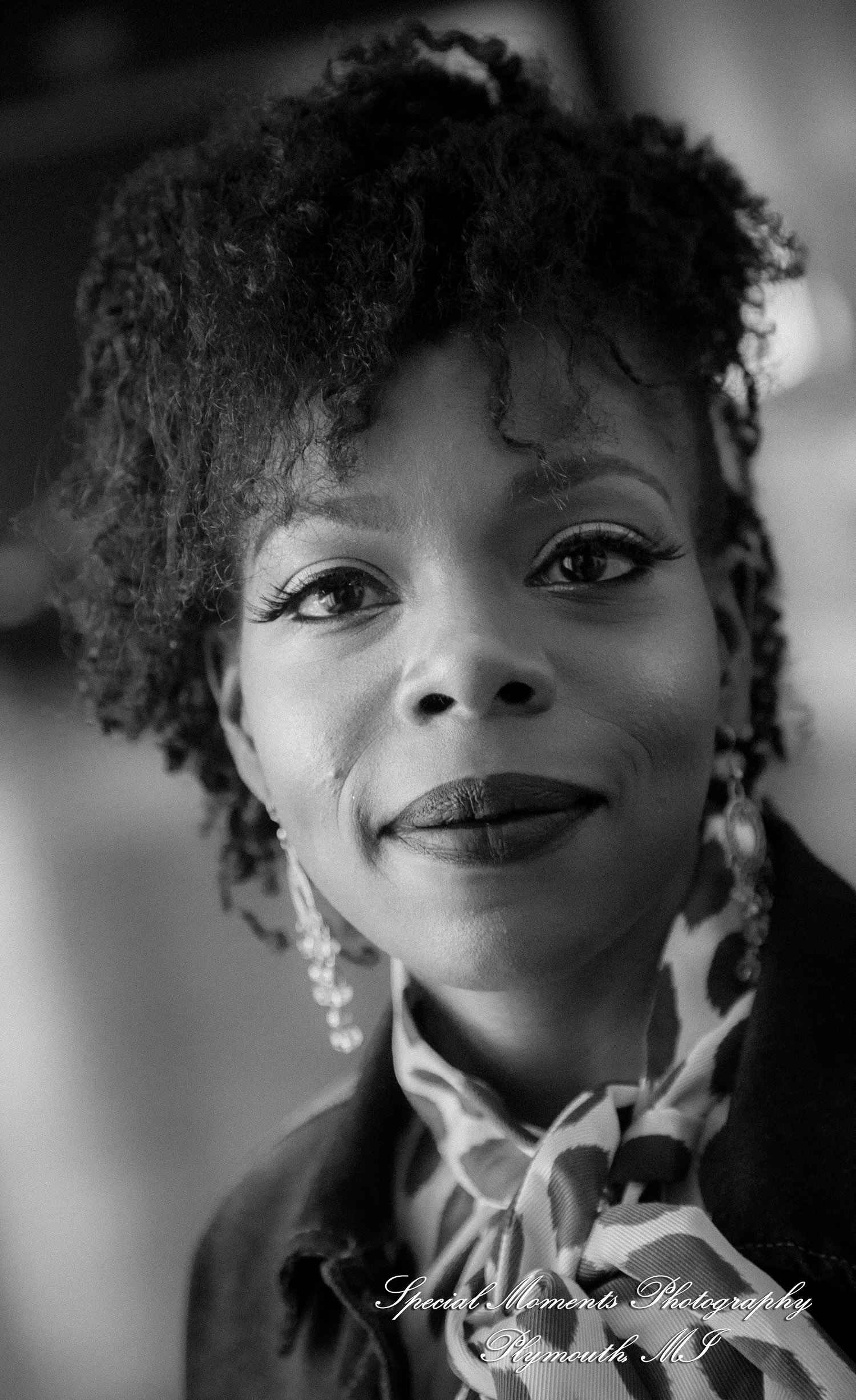 Rachel & Robert at DIA Detroit MI engagement photography