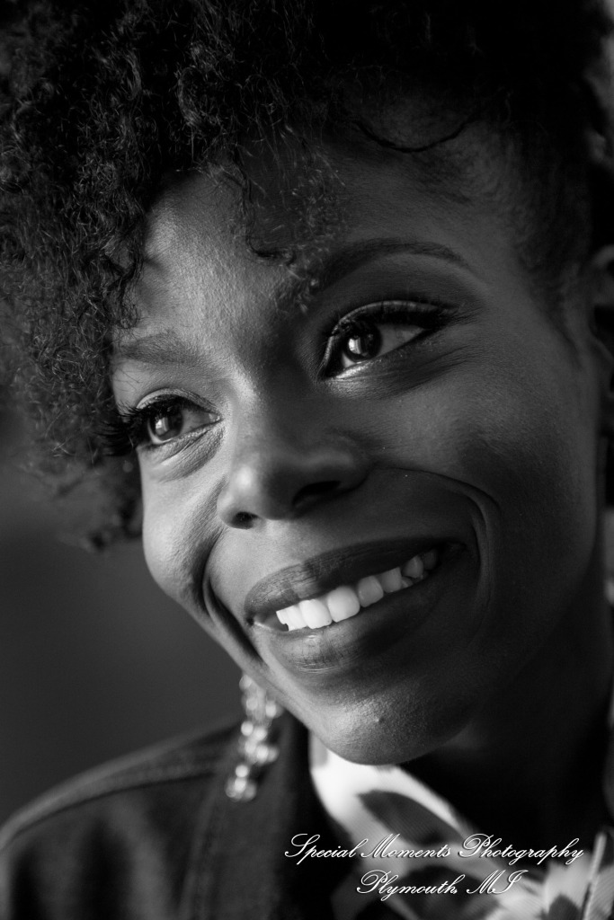 Rachel & Robert at DIA Detroit MI engagement photography