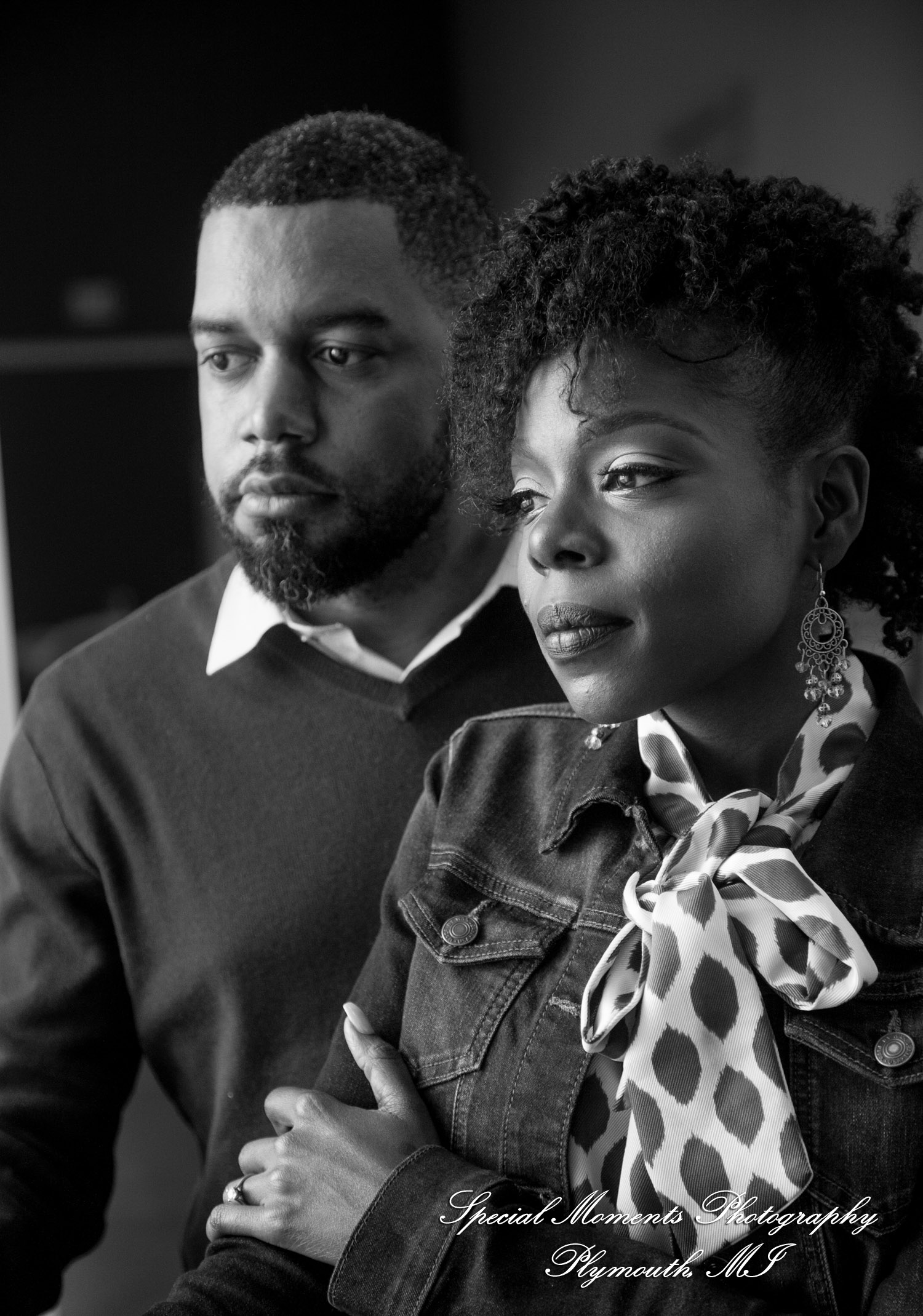 Rachel & Robert at DIA Detroit MI engagement photography