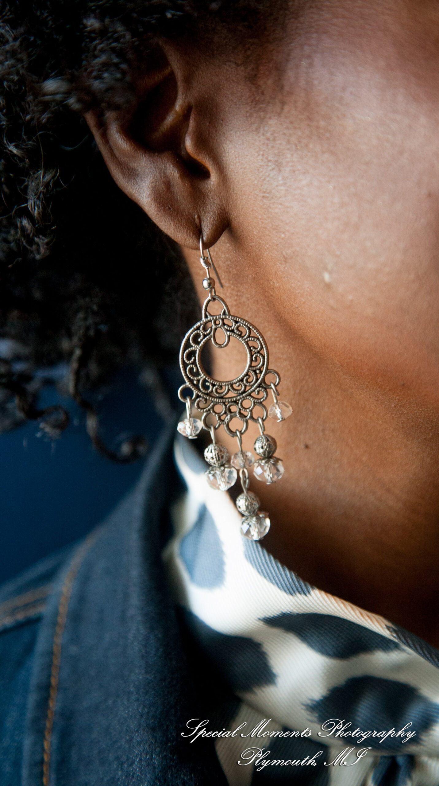 Rachel & Robert at DIA Detroit MI engagement photography