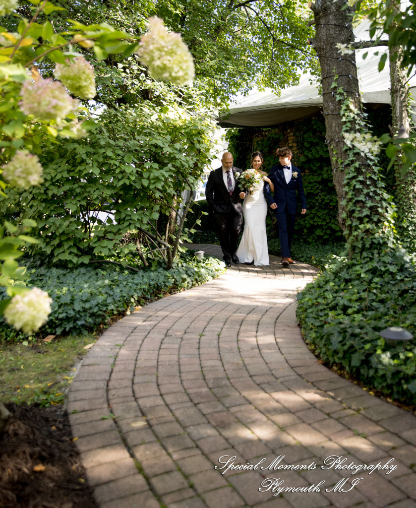 Kimberly & Dave at Cafe Cortina Farmington Hills MI wedding photography