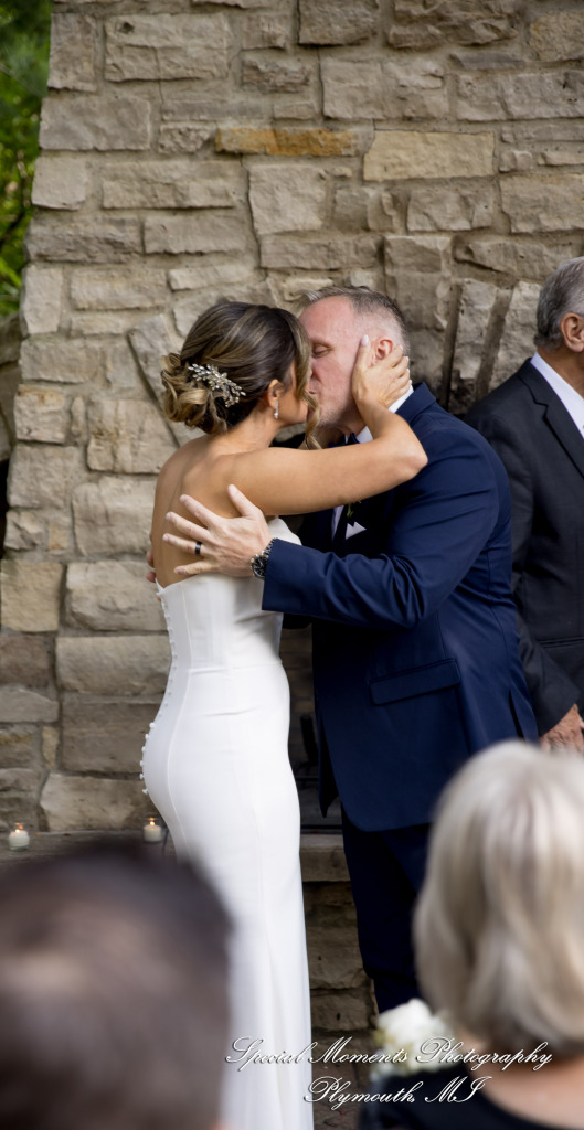 Kimberly & Dave at Cafe Cortina Farmington Hills MI wedding photography