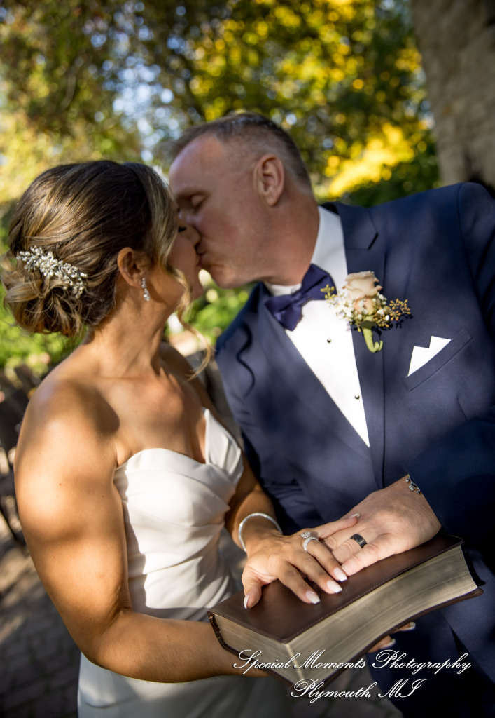 Kimberly & Dave at Cafe Cortina Farmington Hills MI wedding photography