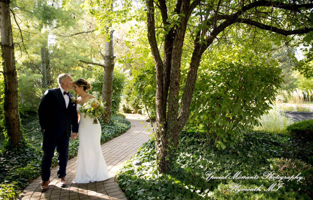 Kimberly & Dave at Cafe Cortina Farmington Hills MI wedding photography