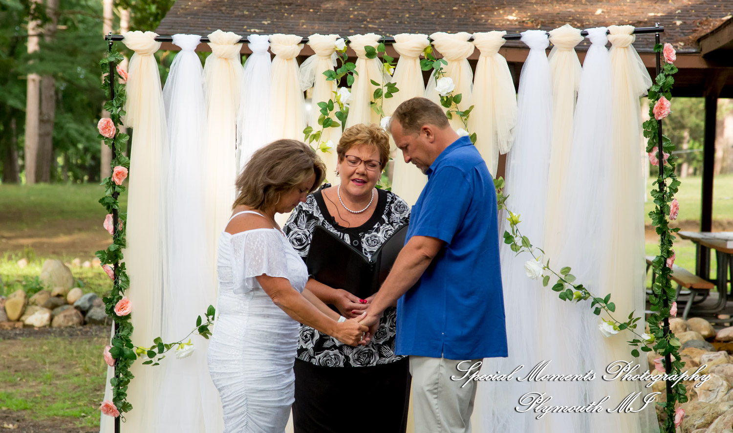 Sheryl & Jeffrey at Dodge #4 State Park Waterford MI wedding photography
