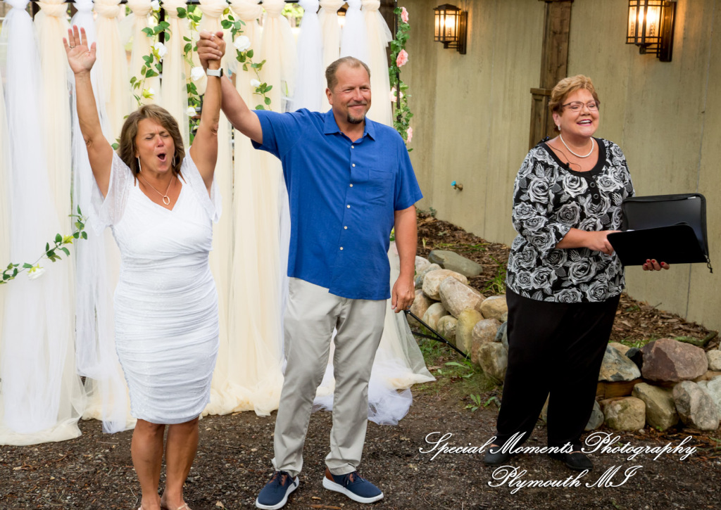 Sheryl & Jeffrey at Dodge #4 State Park Waterford MI wedding photography