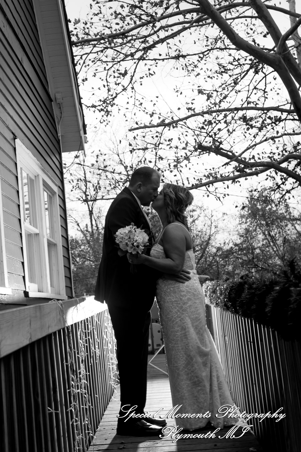 Sheryl & Jeffrey at Canterbury Castle Lake Orion MI wedding photography