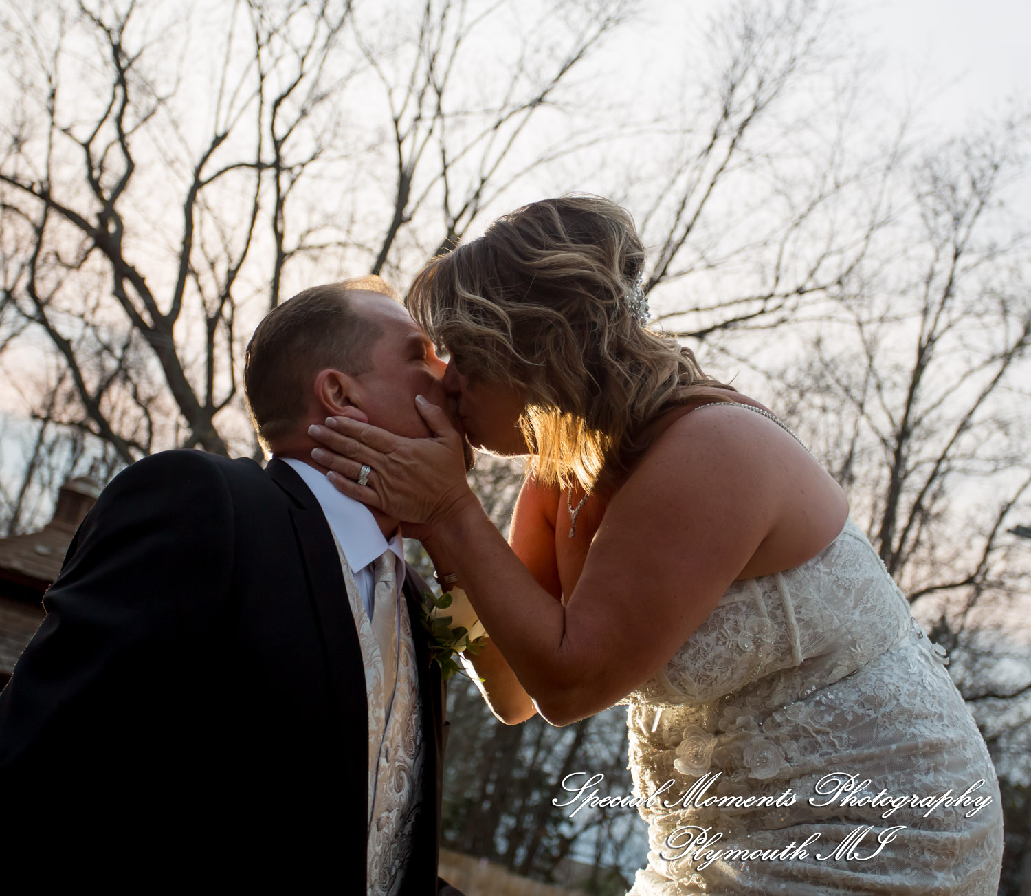 Sheryl & Jeffrey at Canterbury Castle Lake Orion MI wedding photography