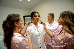 Holly & Jonathan at Stonebridge Golf Club Ann Arbor MI wedding photograph