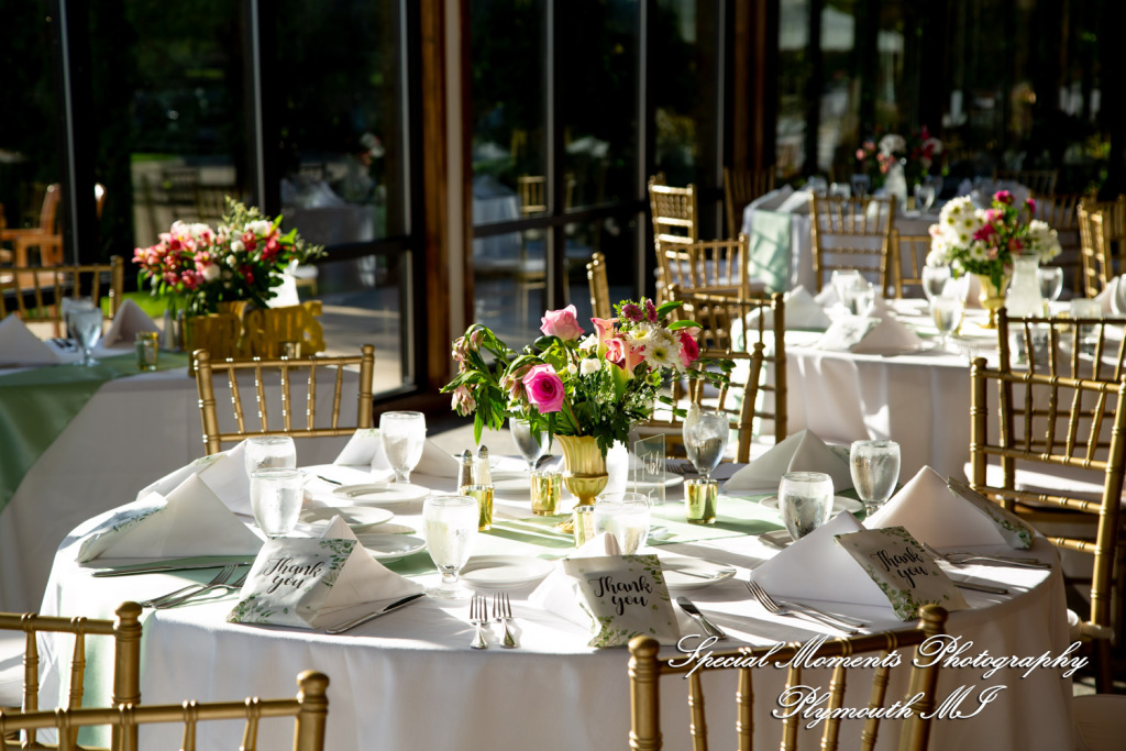 Holly & Jonathan at Stonebridge Golf Course Ann Arbor MI wedding photograph