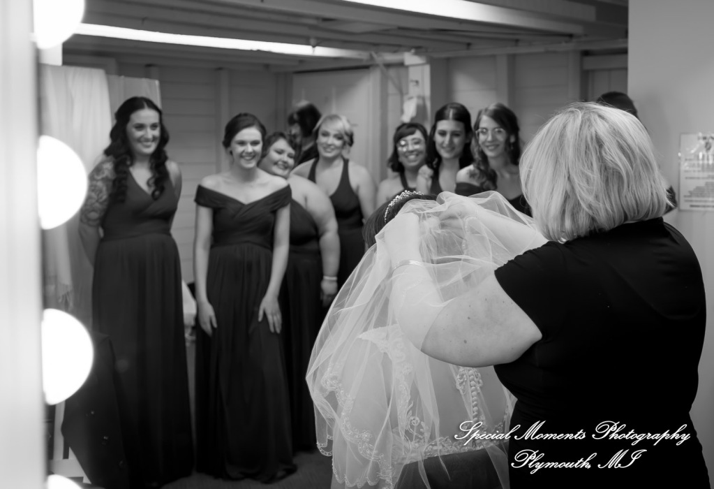 Rebecca & Trevor at Canterbury Castle Lake Orion MI wedding photograph