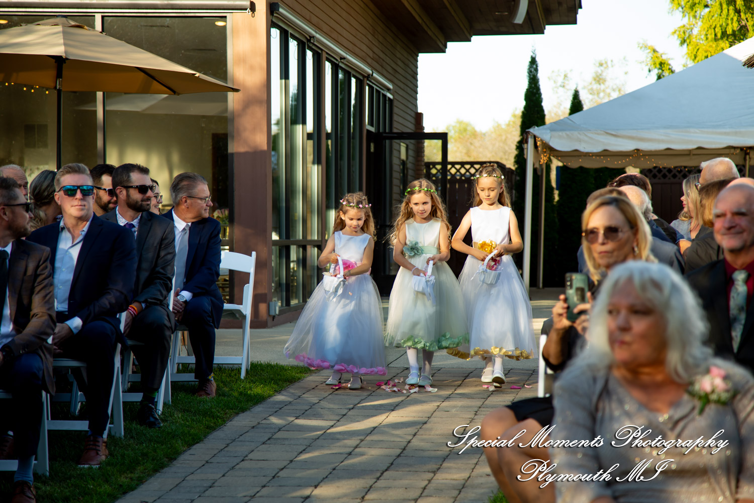 Holly & Jonathan at Stonebridge Golf Course Ann Arbor MI wedding photograph