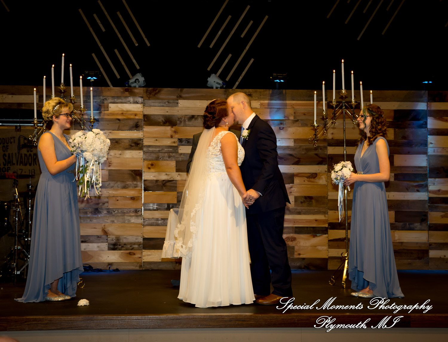 Karen & James at Plymouth Church of the Nazarene Plymouth MI wedding photography