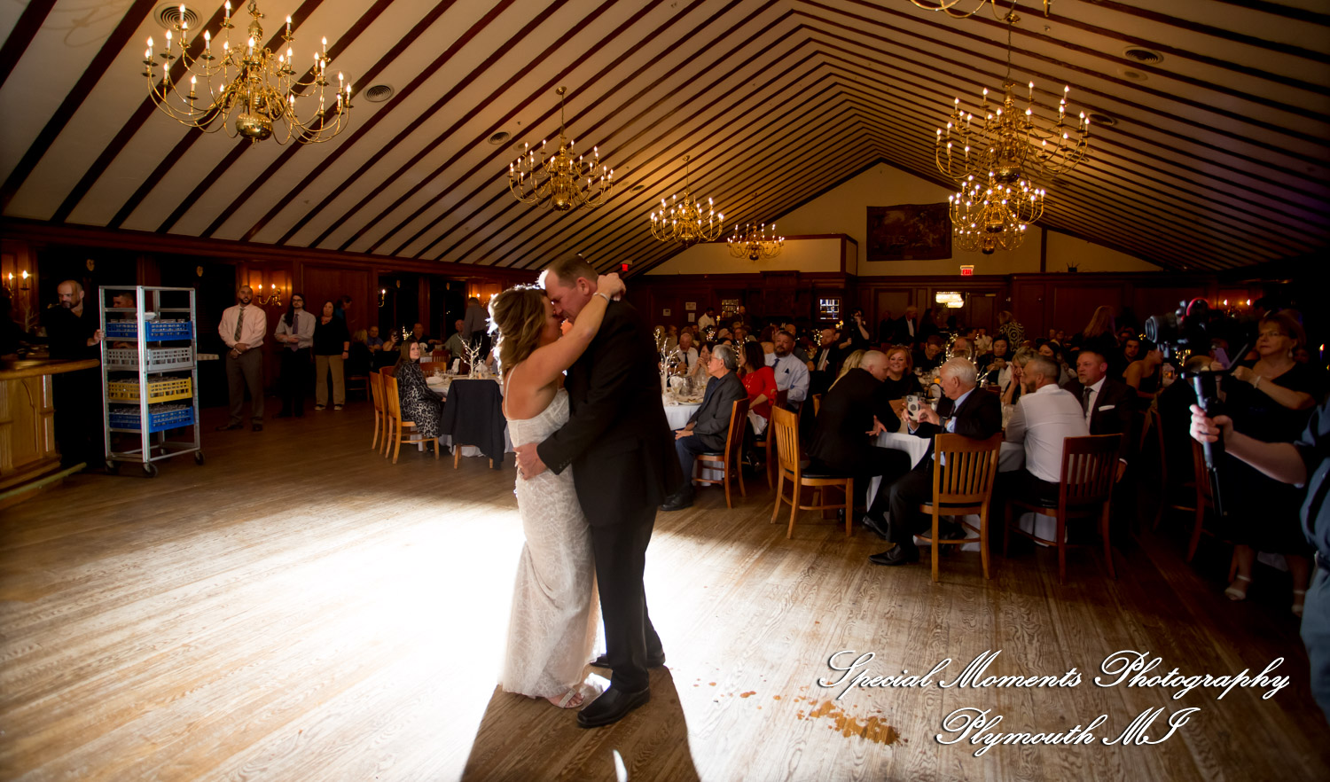 Sheryl & Jeffrey at Canterbury Castle Lake Orion MI wedding photography