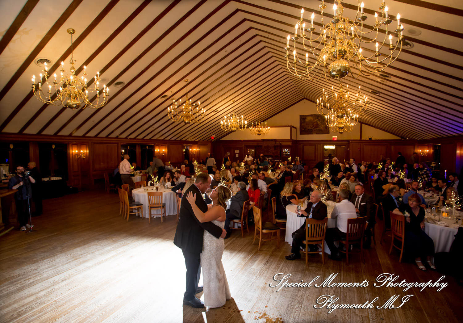 Sheryl & Jeffrey at Canterbury Castle Lake Orion MI wedding photography