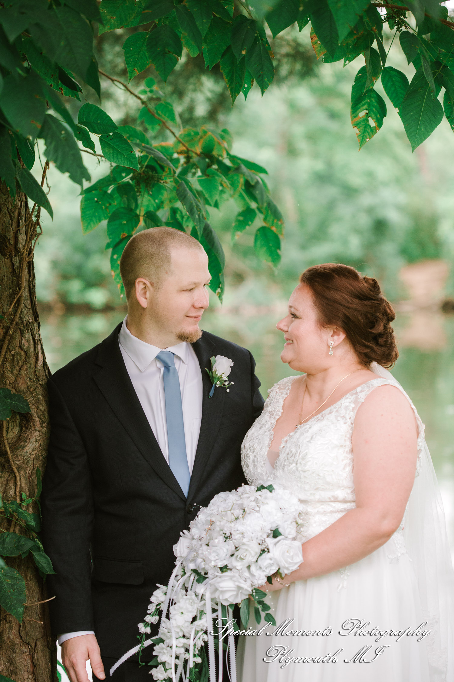 Karen & James at Plymouth Church of the Nazarene Plymouth MI wedding photography