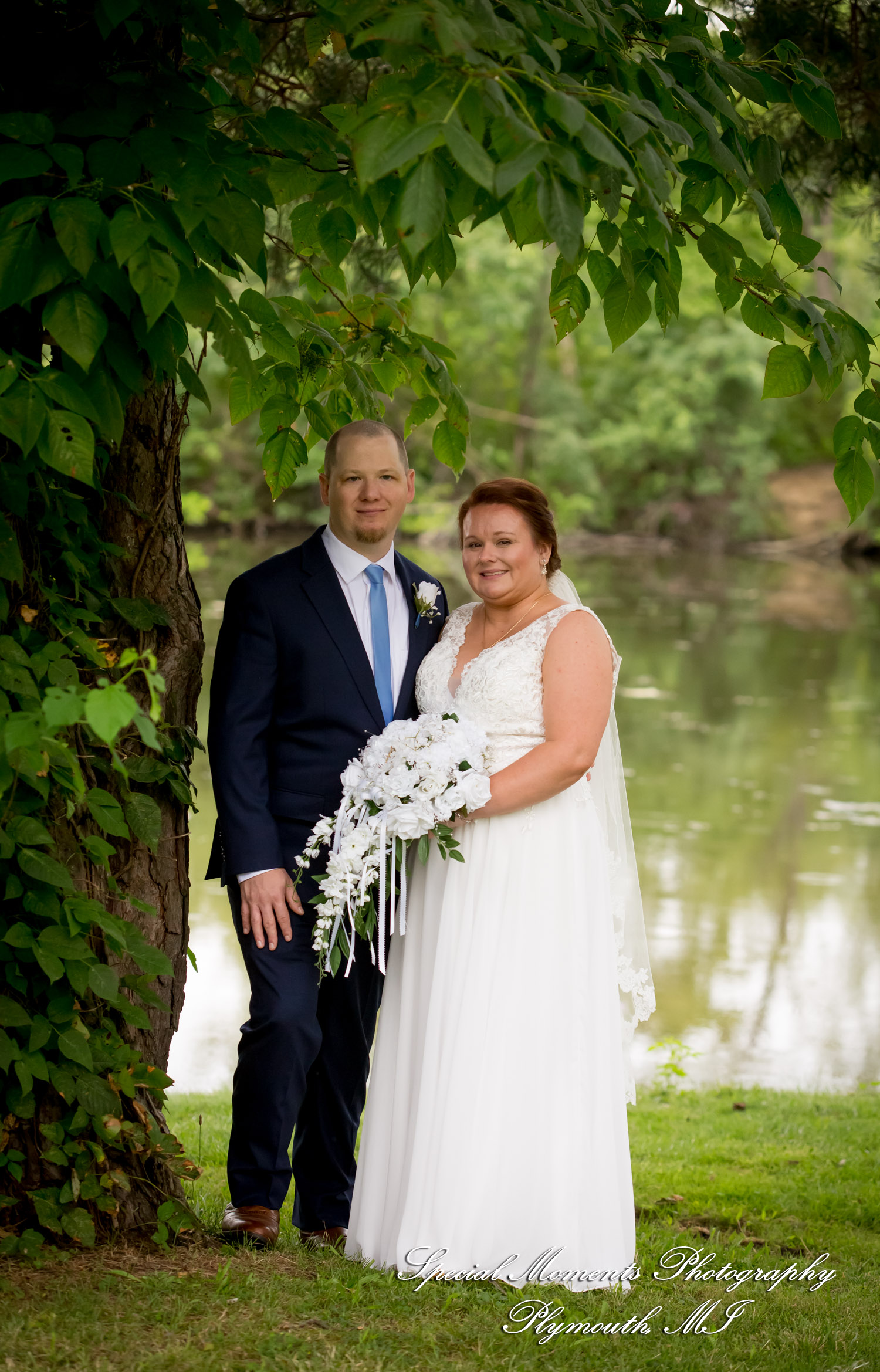 Karen & James at Plymouth Church of the Nazarene Plymouth MI wedding photography