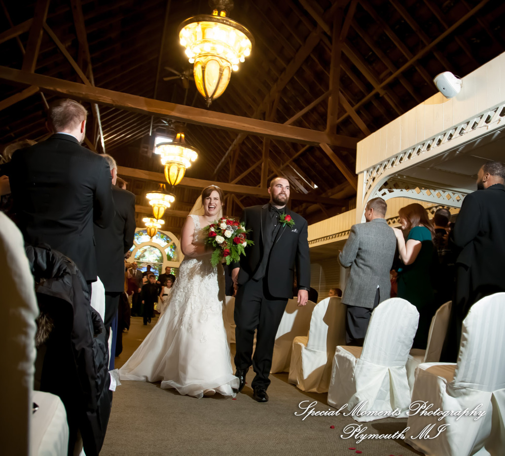Rebecca & Trevor at Canterbury Castle Lake Orion MI wedding photograph