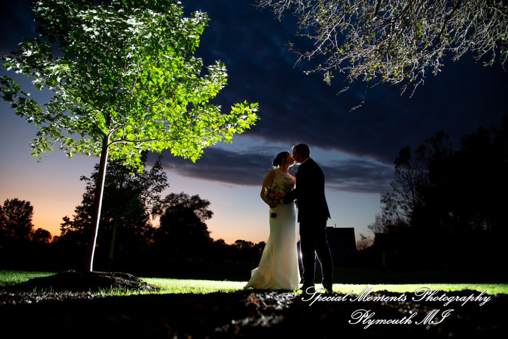 Holly & Jonathan at Stonebridge Golf Course Ann Arbor MI wedding photograph