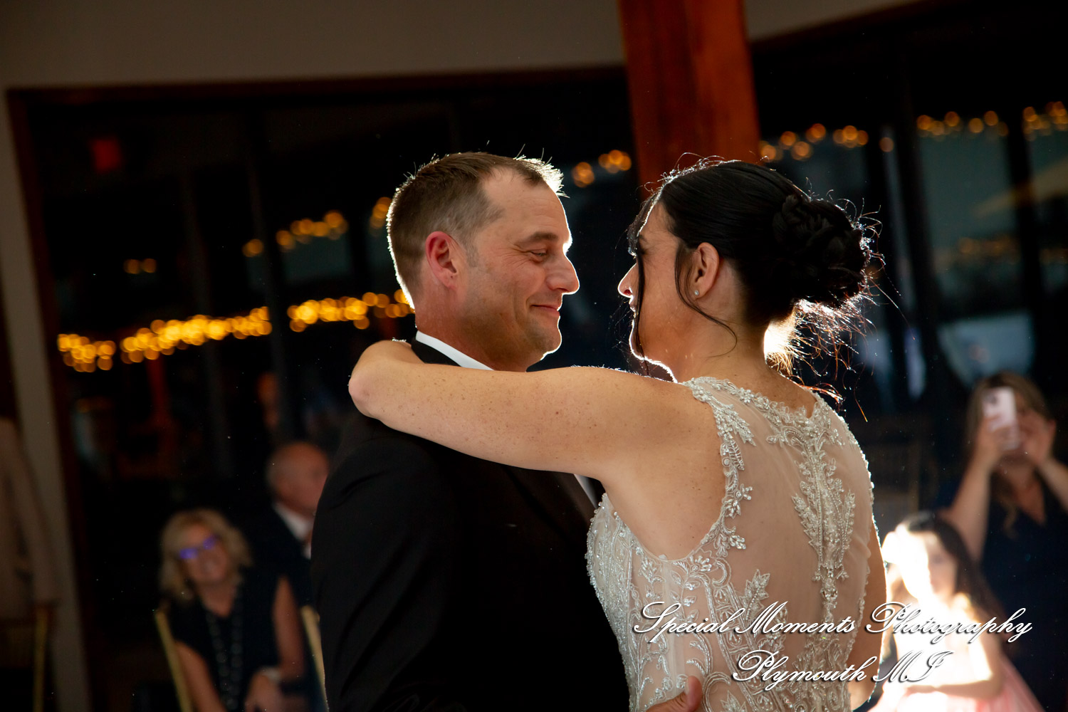 Holly & Jonathan at Stonebridge Golf Club Ann Arbor MI wedding photograph