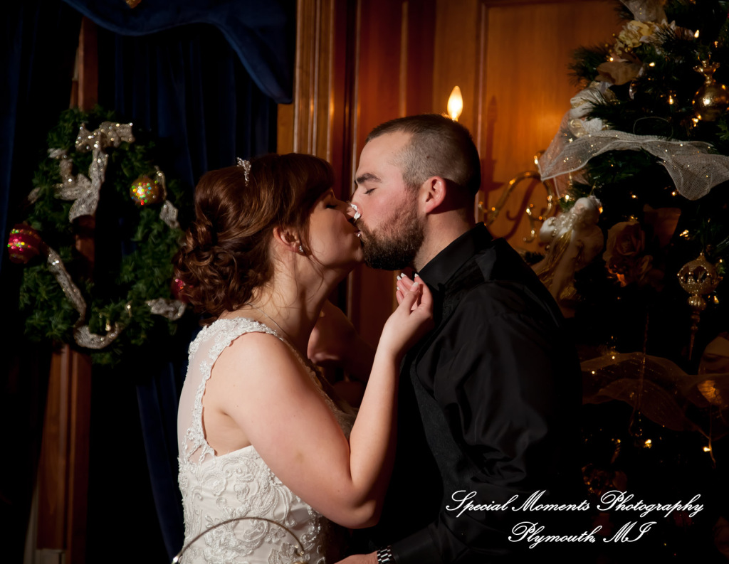 Rebecca & Trevor at Canterbury Castle Lake Orion MI wedding photograph
