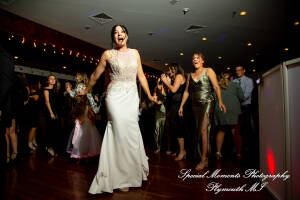 Holly & Jonathan at Stonebridge Golf Club Ann Arbor MI wedding photograph
