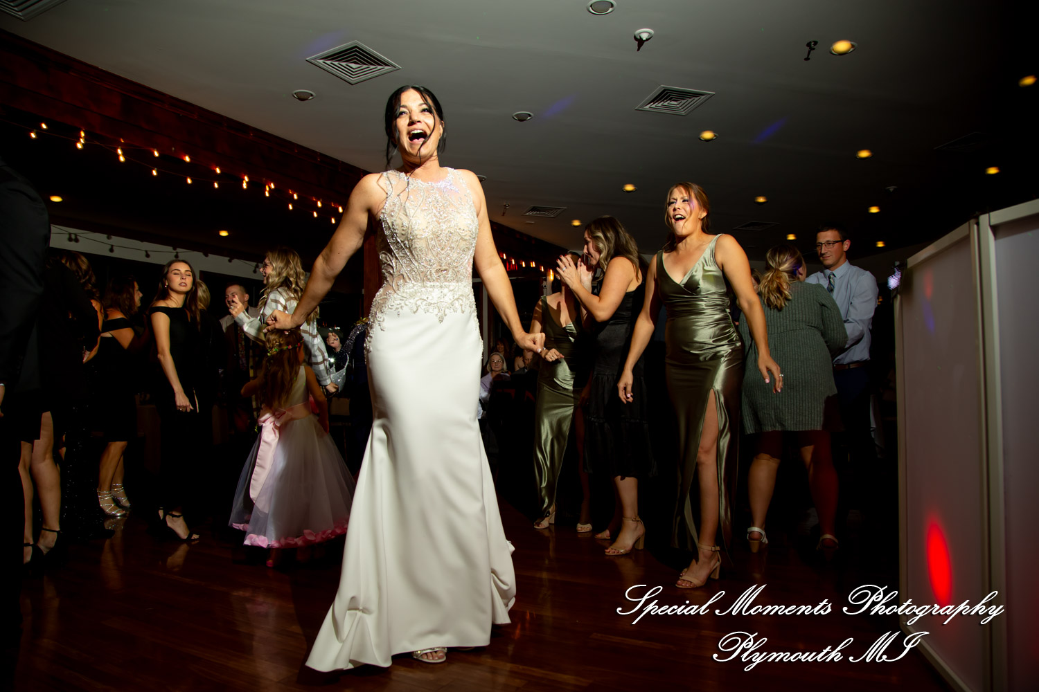 Holly & Jonathan at Stonebridge Golf Club Ann Arbor MI wedding photograph