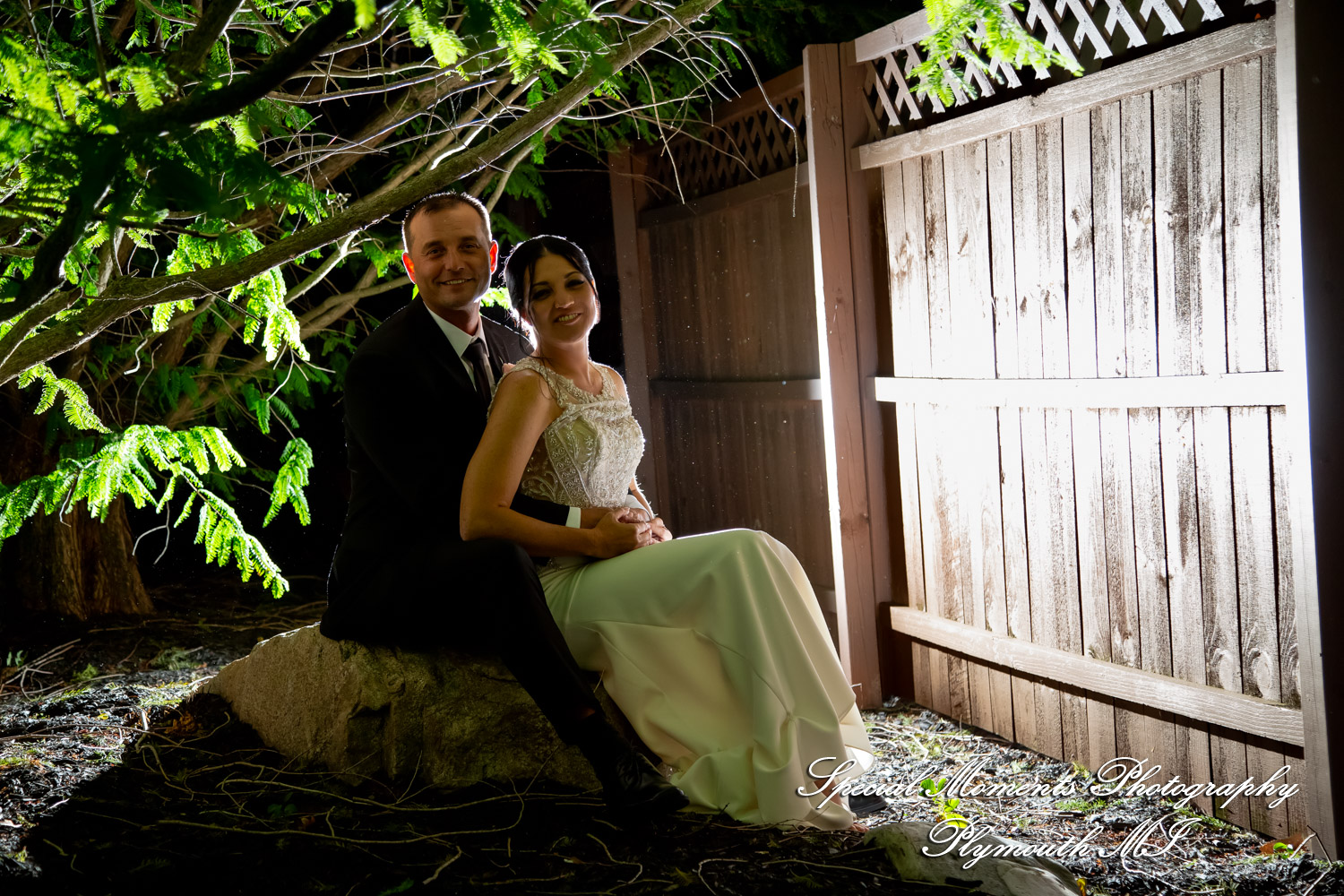 Holly & Jonathan at Stonebridge Golf Club Ann Arbor MI wedding photograph