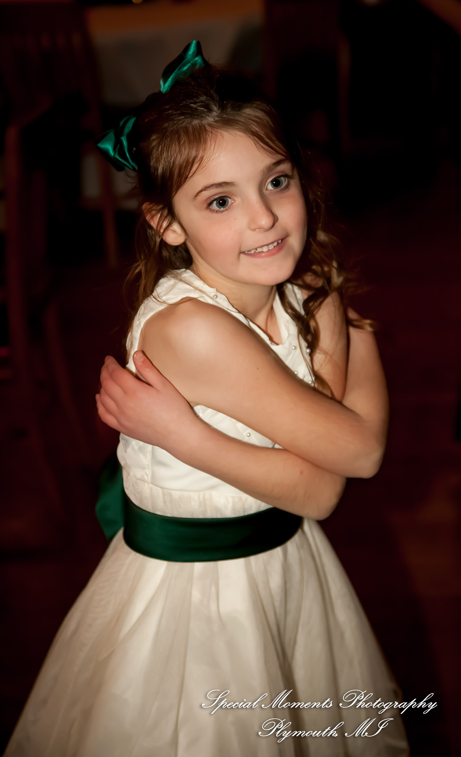 Rebecca & Trevor at Canterbury Castle Lake Orion MI wedding photograph