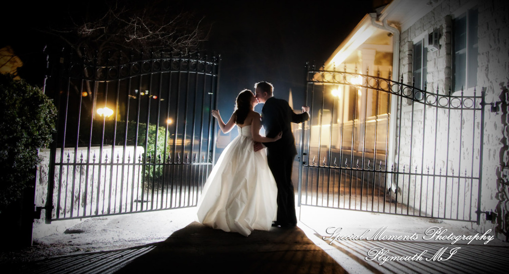 5 Star - Theodore & Jamie at Wellers Saline MI wedding photograph HOMEPAGE 1500 dpi