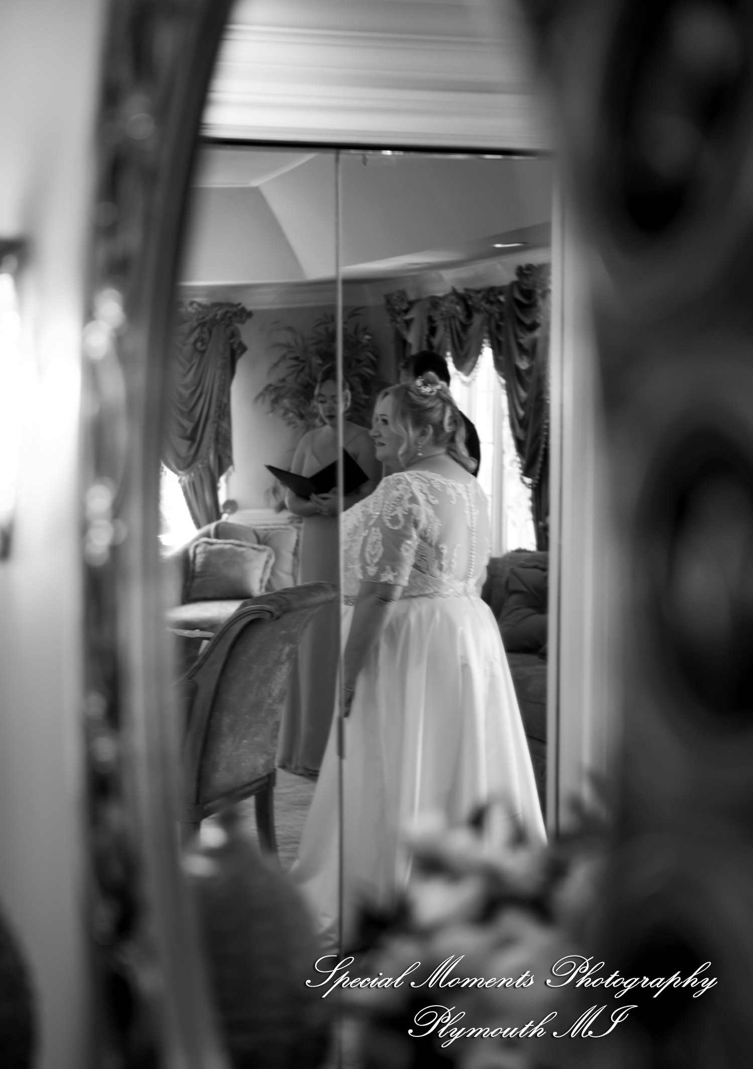 Darcy & Scott at White House Wedding Chapel Warren MI wedding photograph