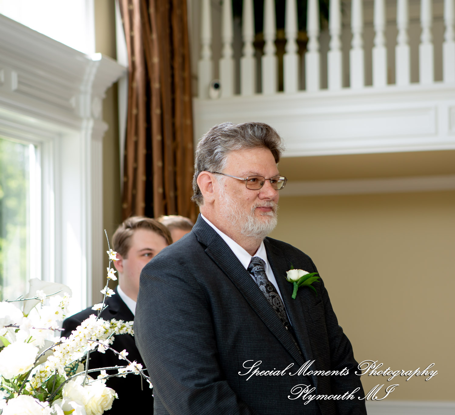 Darcy & Scott at White House Wedding Chapel Warren MI wedding photograph