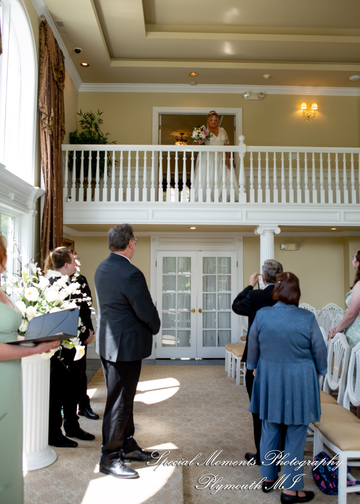 Darcy & Scott at White House Wedding Chapel Warren MI wedding photograph