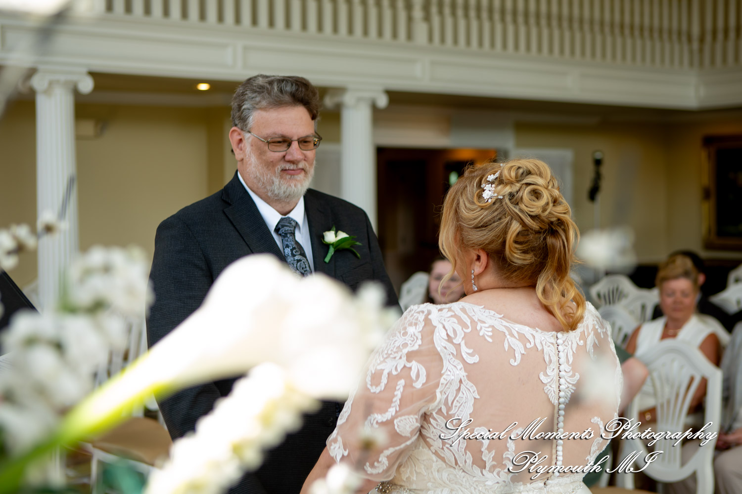 Darcy & Scott at White House Wedding Chapel Warren MI wedding photograph