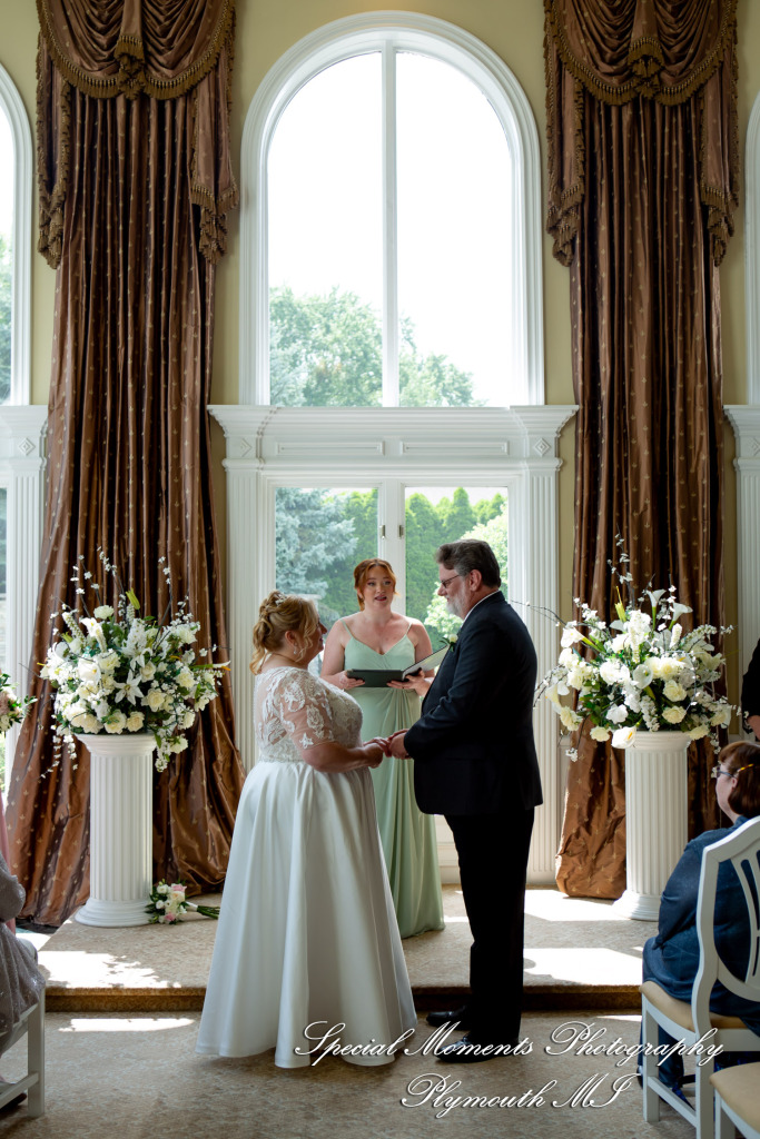 Darcy & Scott at White House Wedding Chapel Warren MI wedding photograph