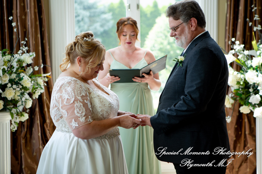 Darcy & Scott at White House Wedding Chapel Warren MI wedding photograph