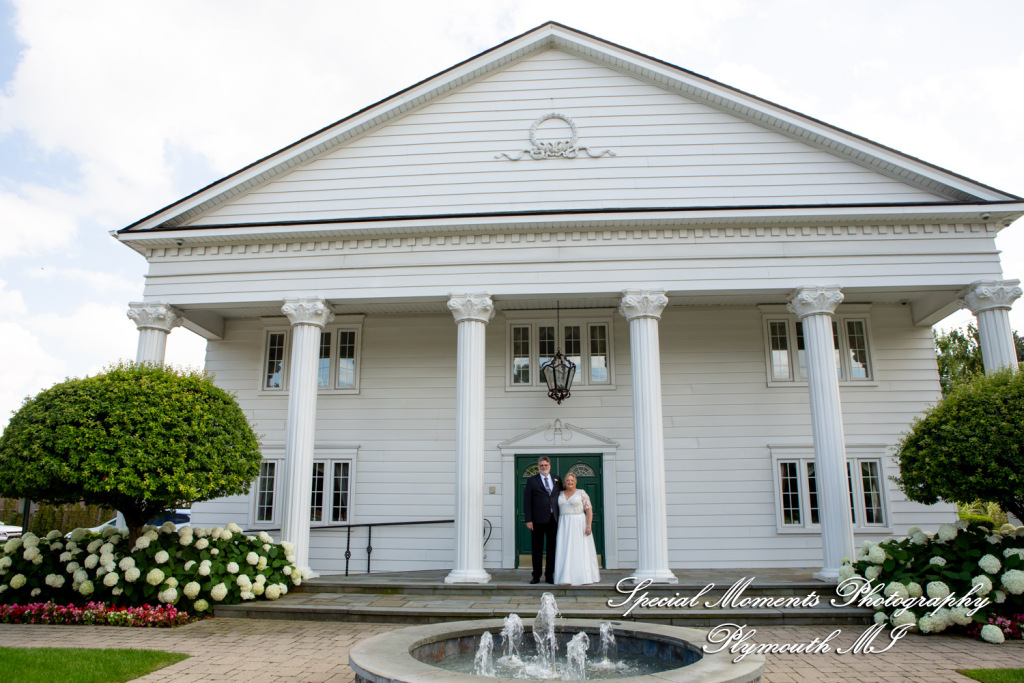 Darcy & Scott at White House Wedding Chapel Warren MI wedding photograph