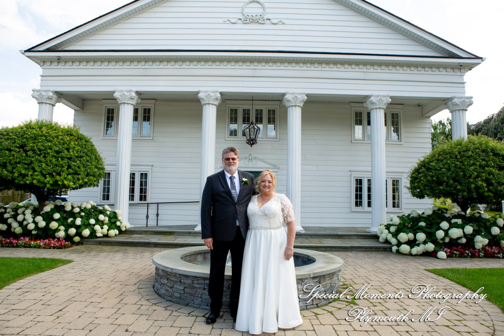 Darcy & Scott at White House Wedding Chapel Warren MI wedding photograph