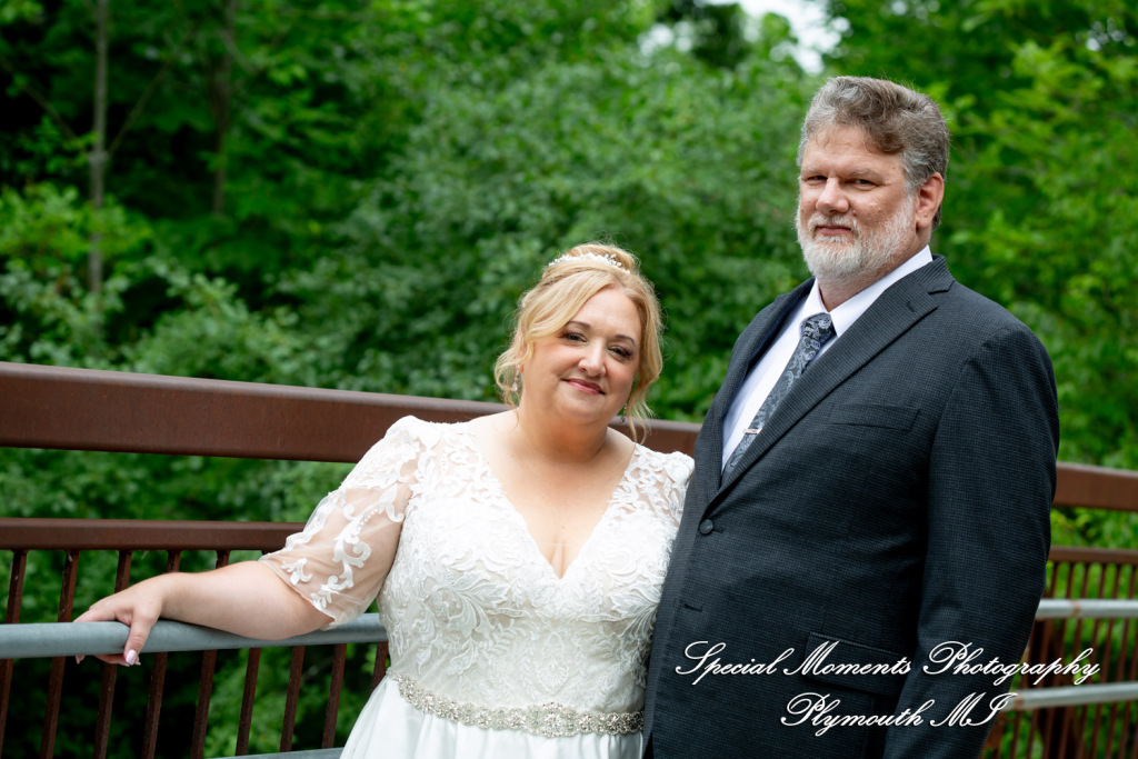 Darcy & Scott at Rochster Municipal Park Rochester MI wedding photo