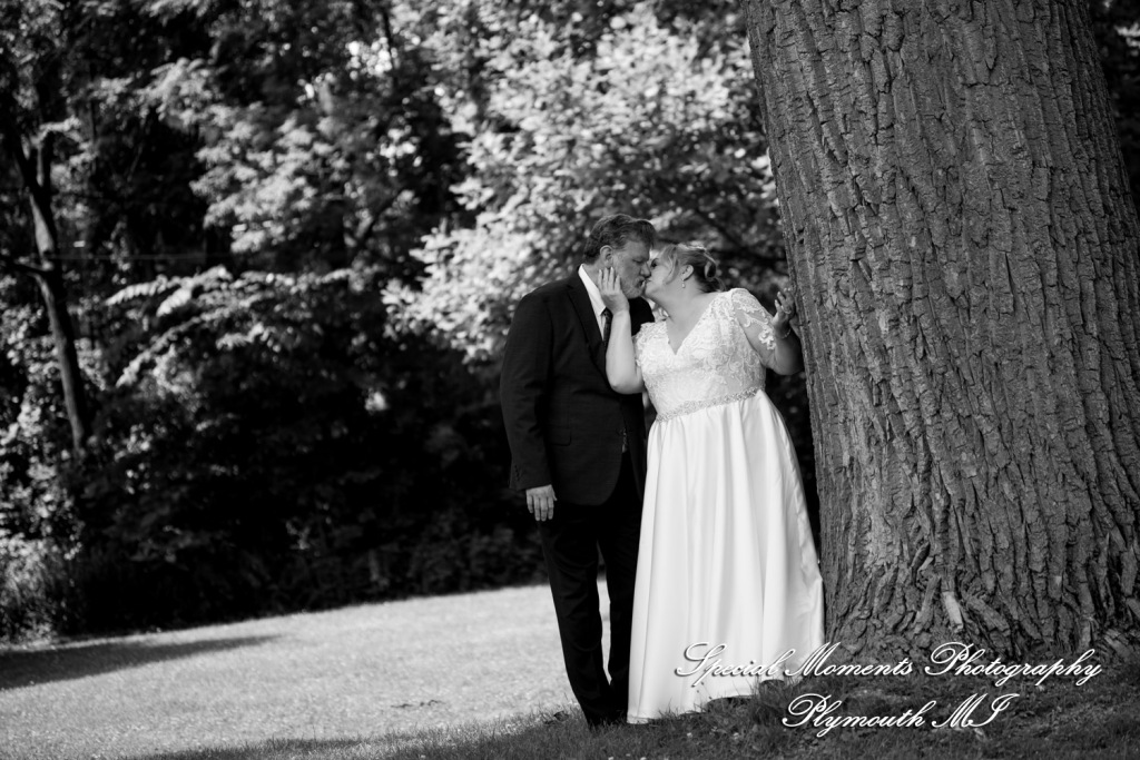 Darcy & Scott at Rochster Municipal Park Rochester MI wedding photo