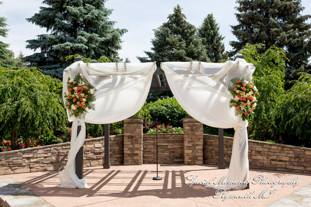 Belinda & Tony at Ann Arbor Marriott Ypsilanti at Eagle Crest Ypsilanti MI wedding photography