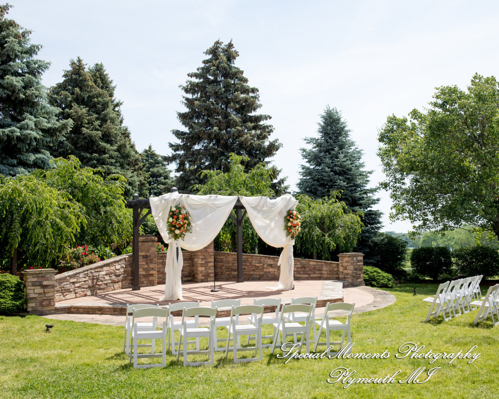Belinda & Tony at Ann Arbor Marriott Ypsilanti at Eagle Crest Ypsilanti MI wedding photography