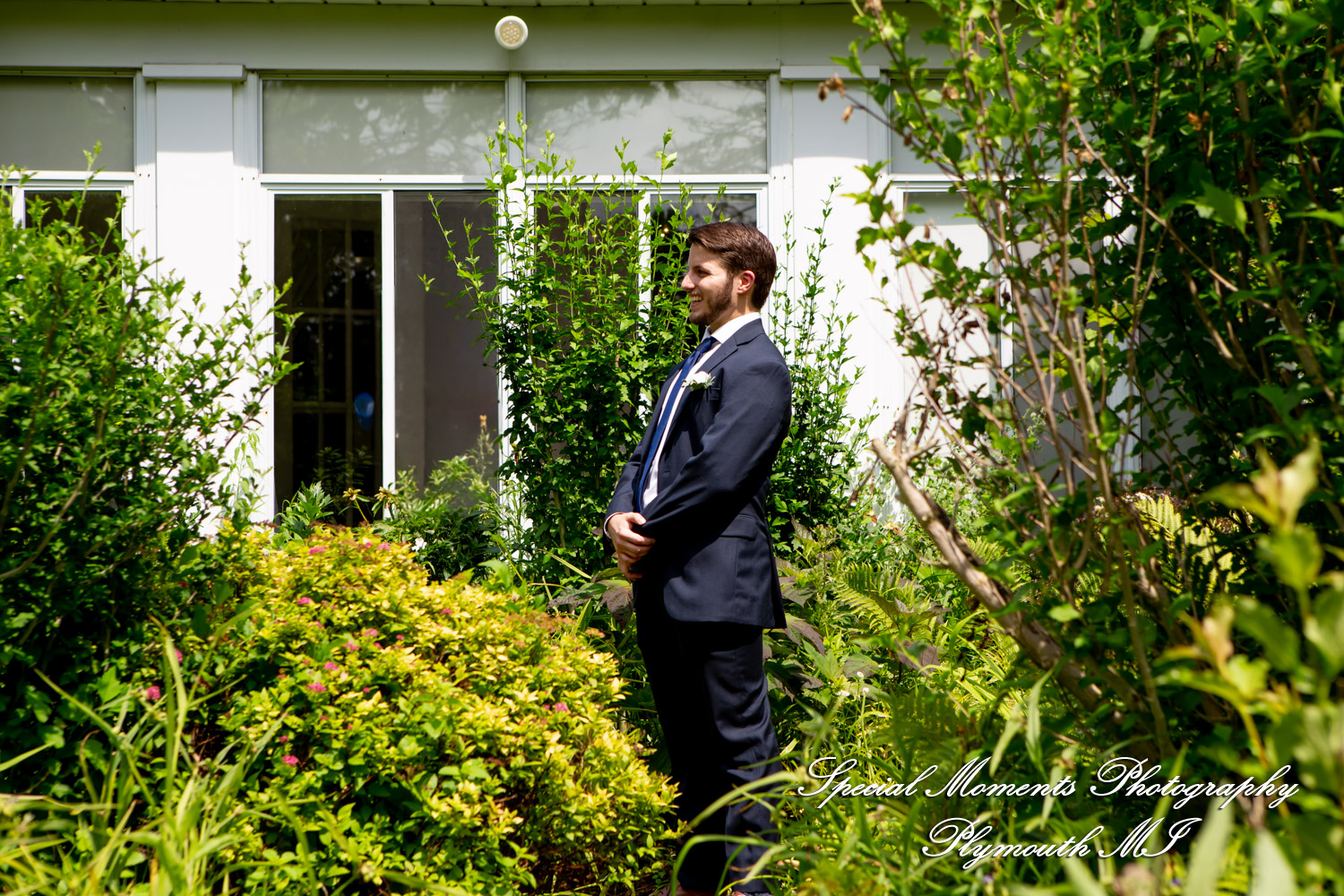 Samantha & David at Longacre House Farmington Hills MI wedding photograph