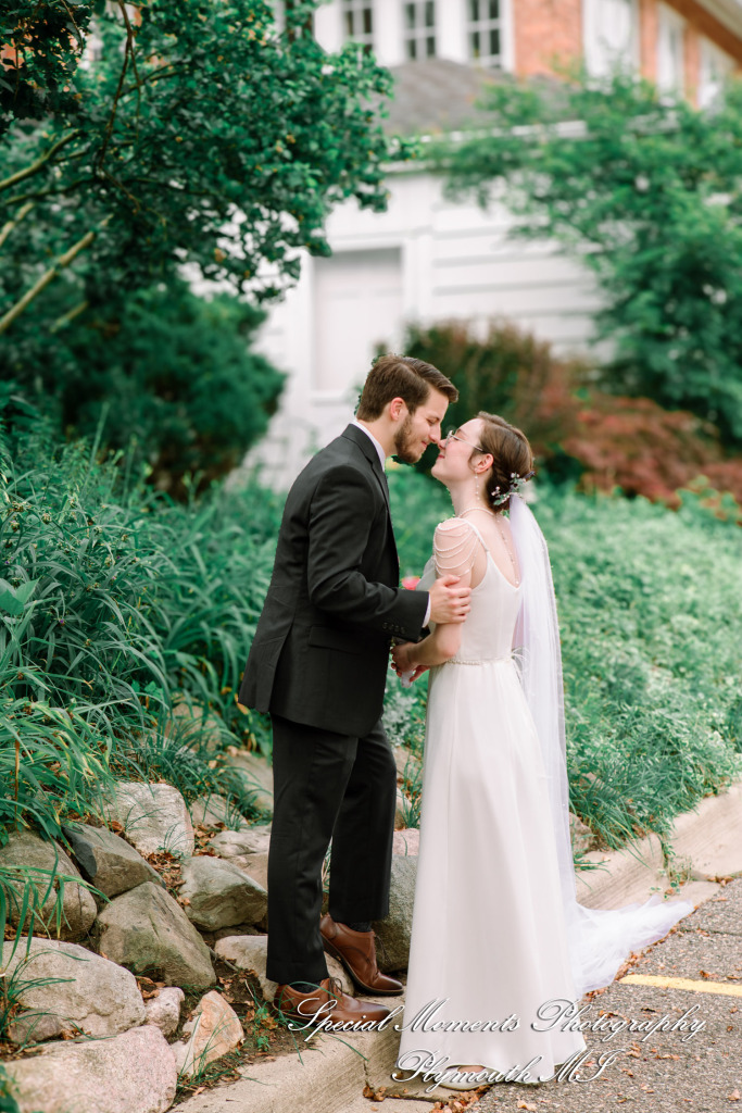 Samantha & David at Longacre House Farmington Hills MI wedding photograph