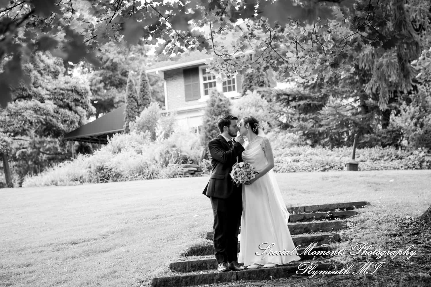 Samantha & David at Longacre House Farmington Hills MI wedding photograph