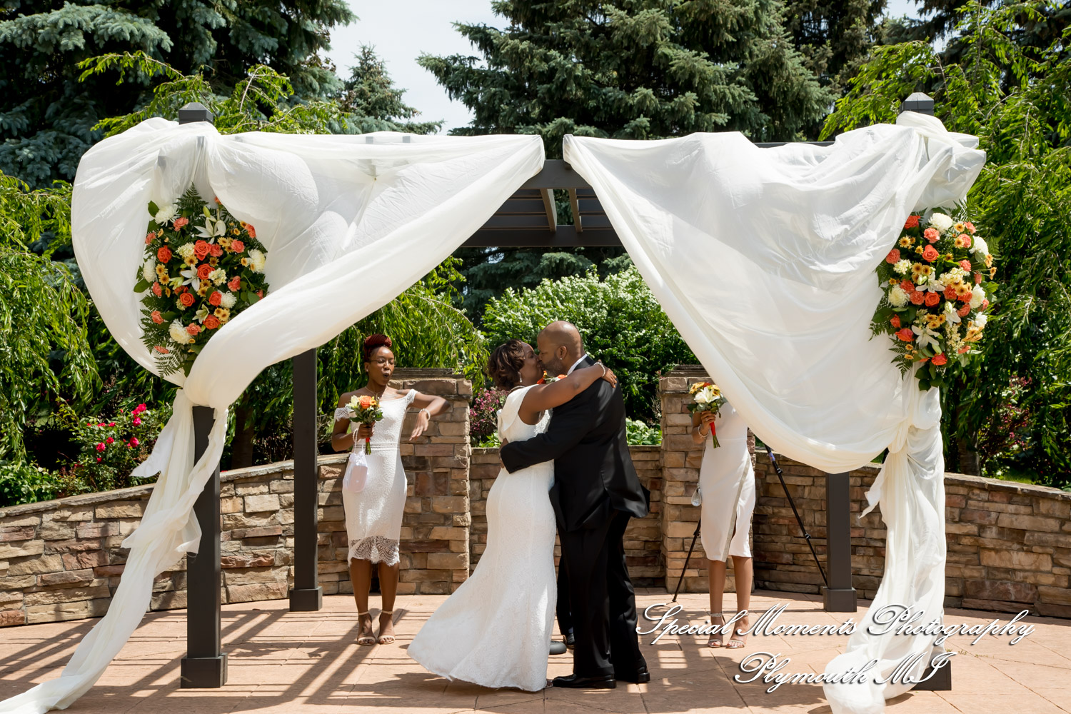 Belinda & Tony at Ann Arbor Marriott Ypsilanti at Eagle Crest Ypsilanti MI wedding photography