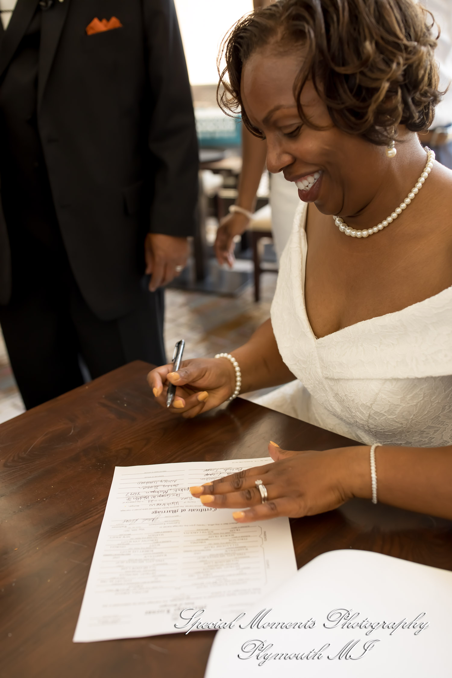 Belinda & Tony at Ann Arbor Marriott Ypsilanti at Eagle Crest Ypsilanti MI wedding photography