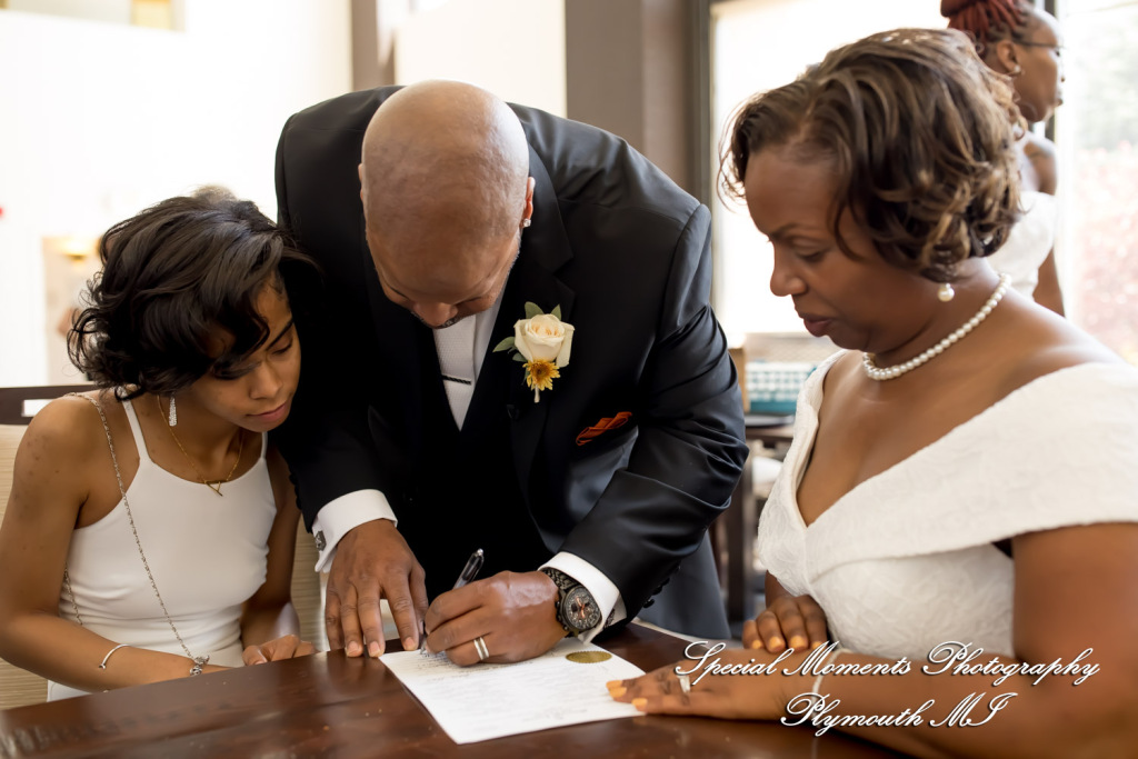 Belinda & Tony at Ann Arbor Marriott Ypsilanti at Eagle Crest Ypsilanti MI wedding photography