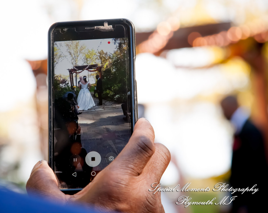 Lamar & Rachel at Strawberry Lake Lodge Pinckney MI wedding photograph